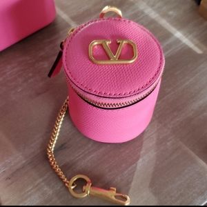 Brand New never used VALENTINO pouch vanity & travel case 💖 Round zipper pouch